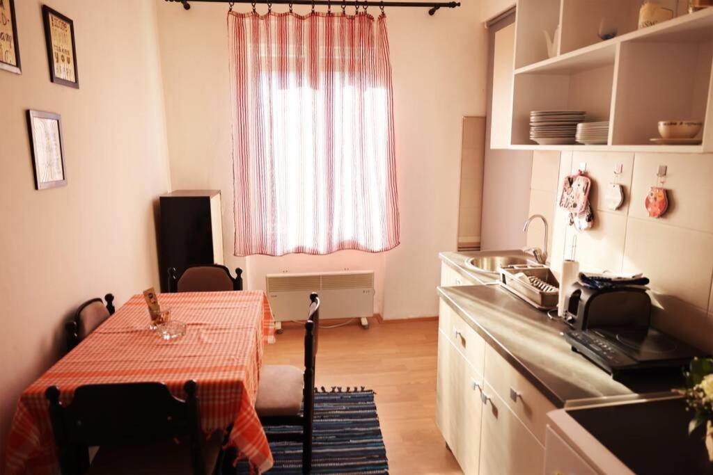 Viki Apartment Centar Ni Exterior foto